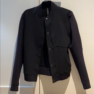 Lululemon sojourn bomber